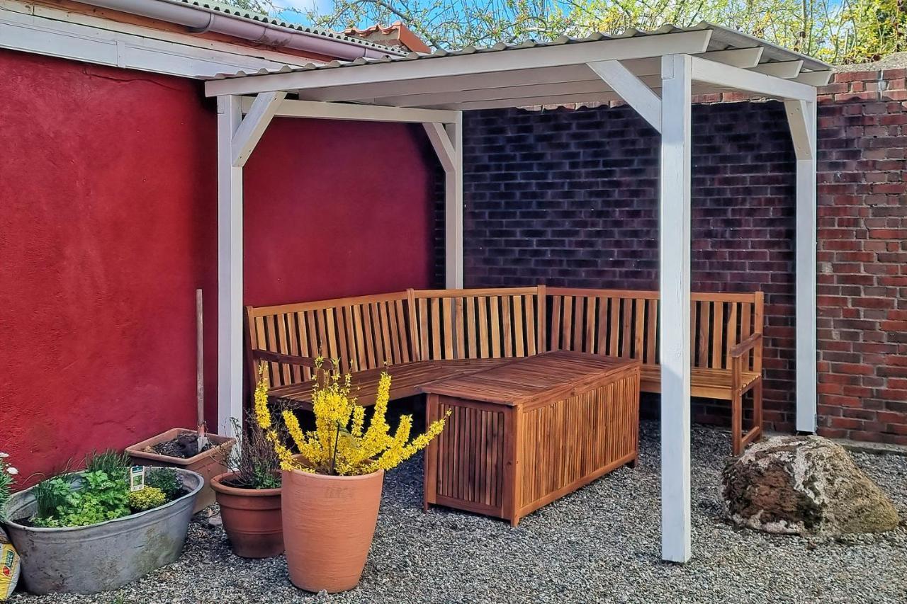 Gemütliches Ferienhaus - ankommen und wohlfühlen Husum  Exterior foto